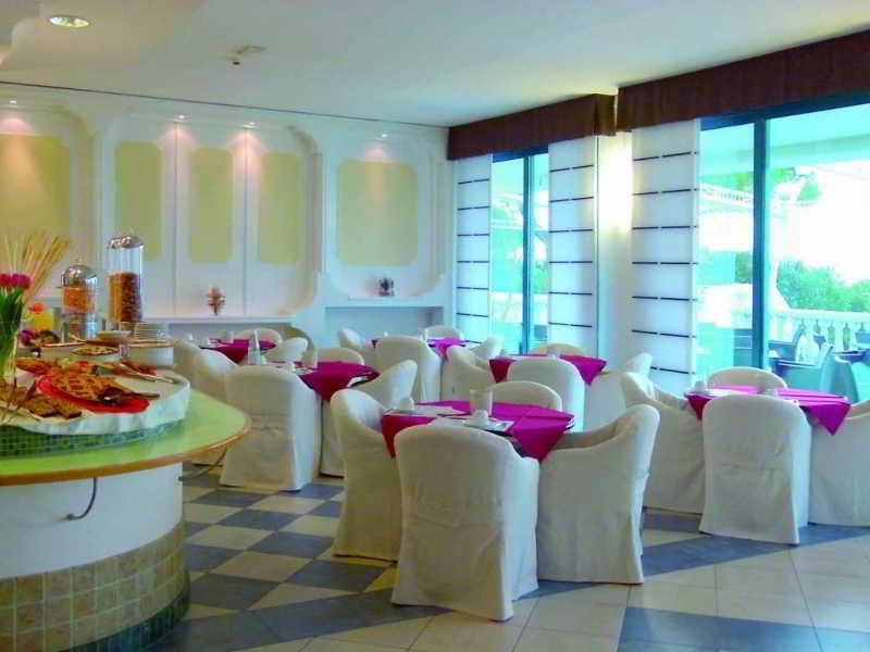 Hotel Le Soleil Лидо-ди-Езоло Экстерьер фото