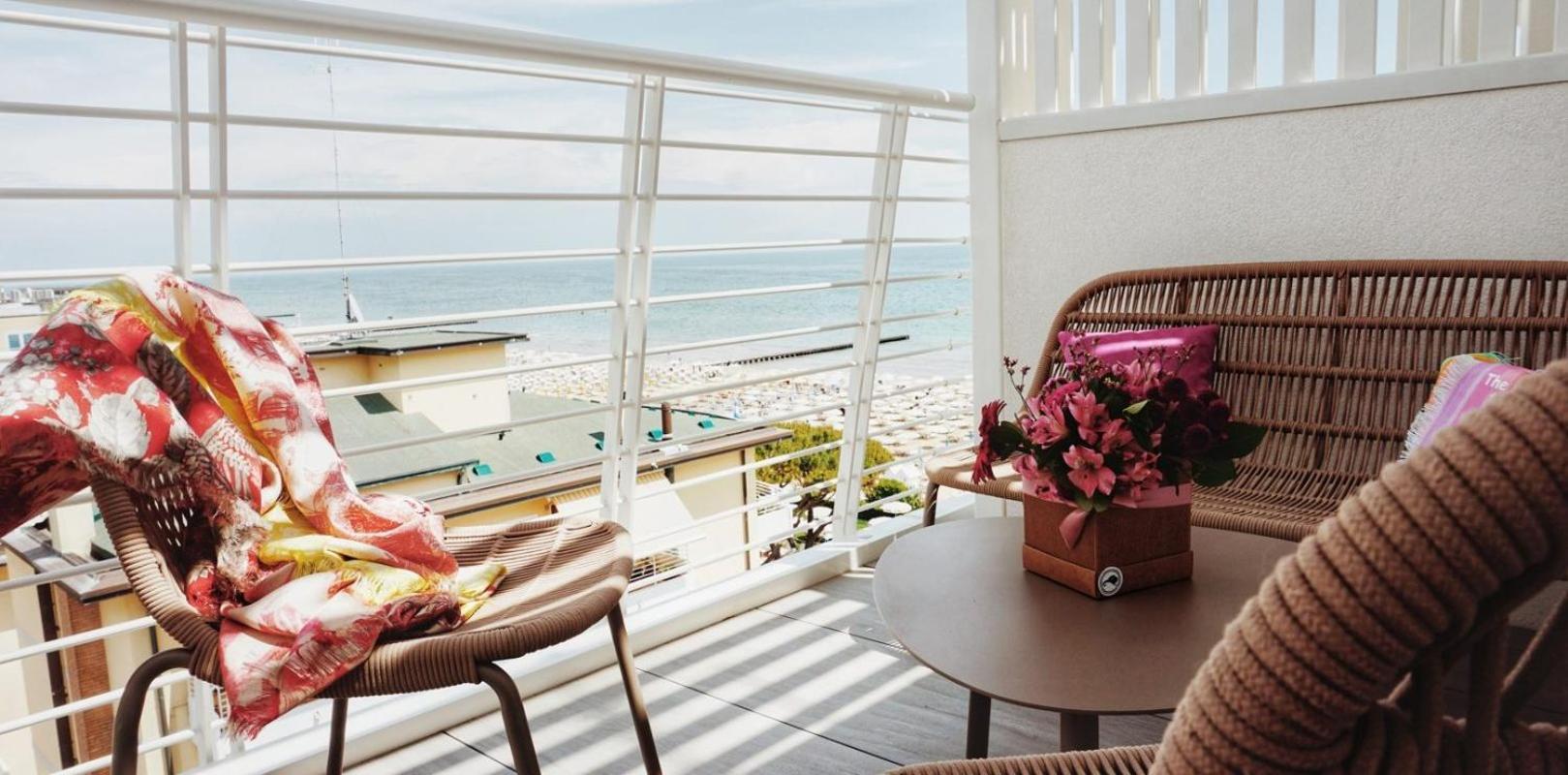 Hotel Le Soleil Лидо-ди-Езоло Экстерьер фото