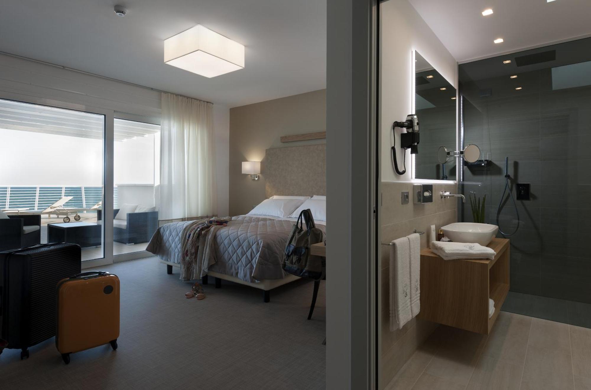 Hotel Le Soleil Лидо-ди-Езоло Номер фото