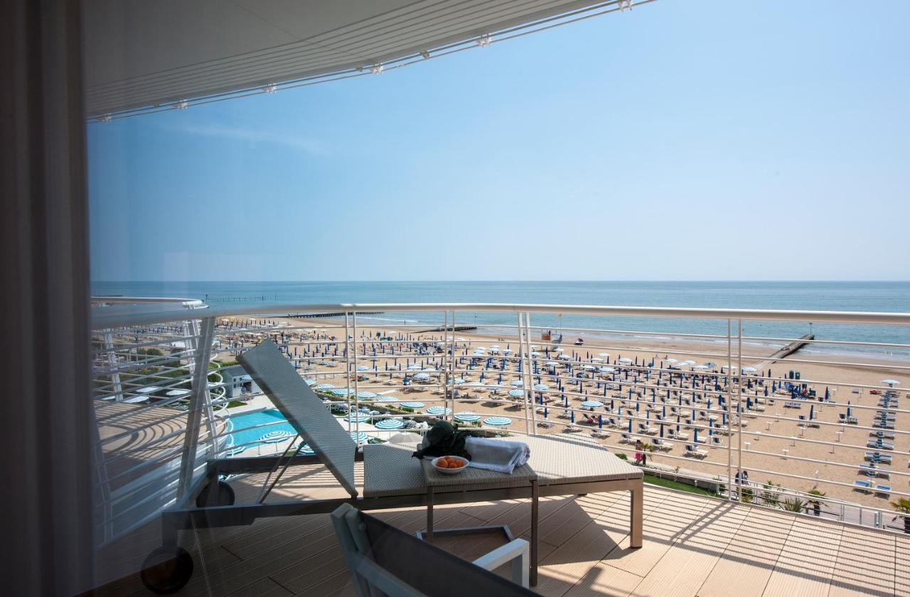 Hotel Le Soleil Лидо-ди-Езоло Экстерьер фото